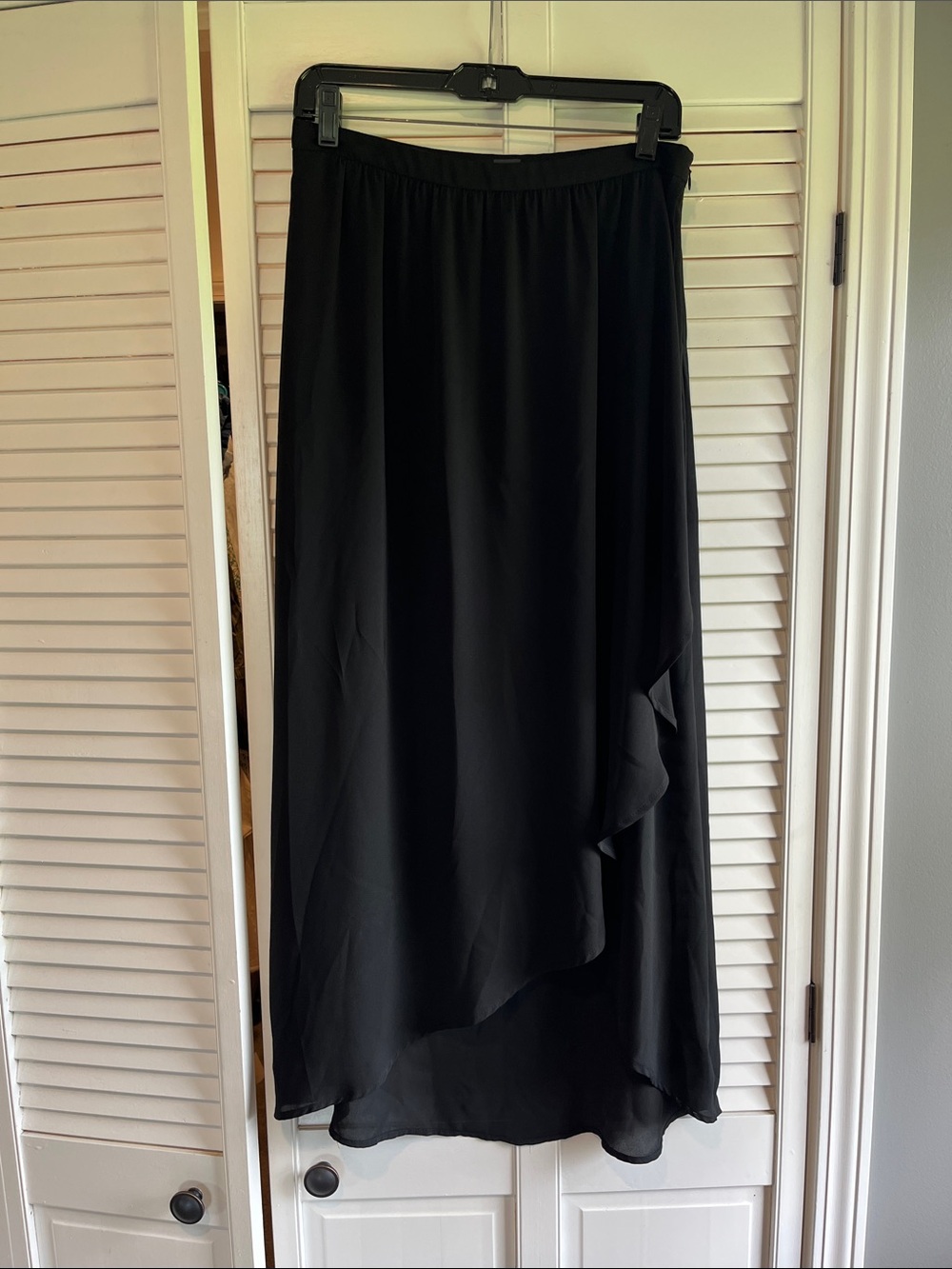 The Limited Black Asymmetrical High-Low Skirt